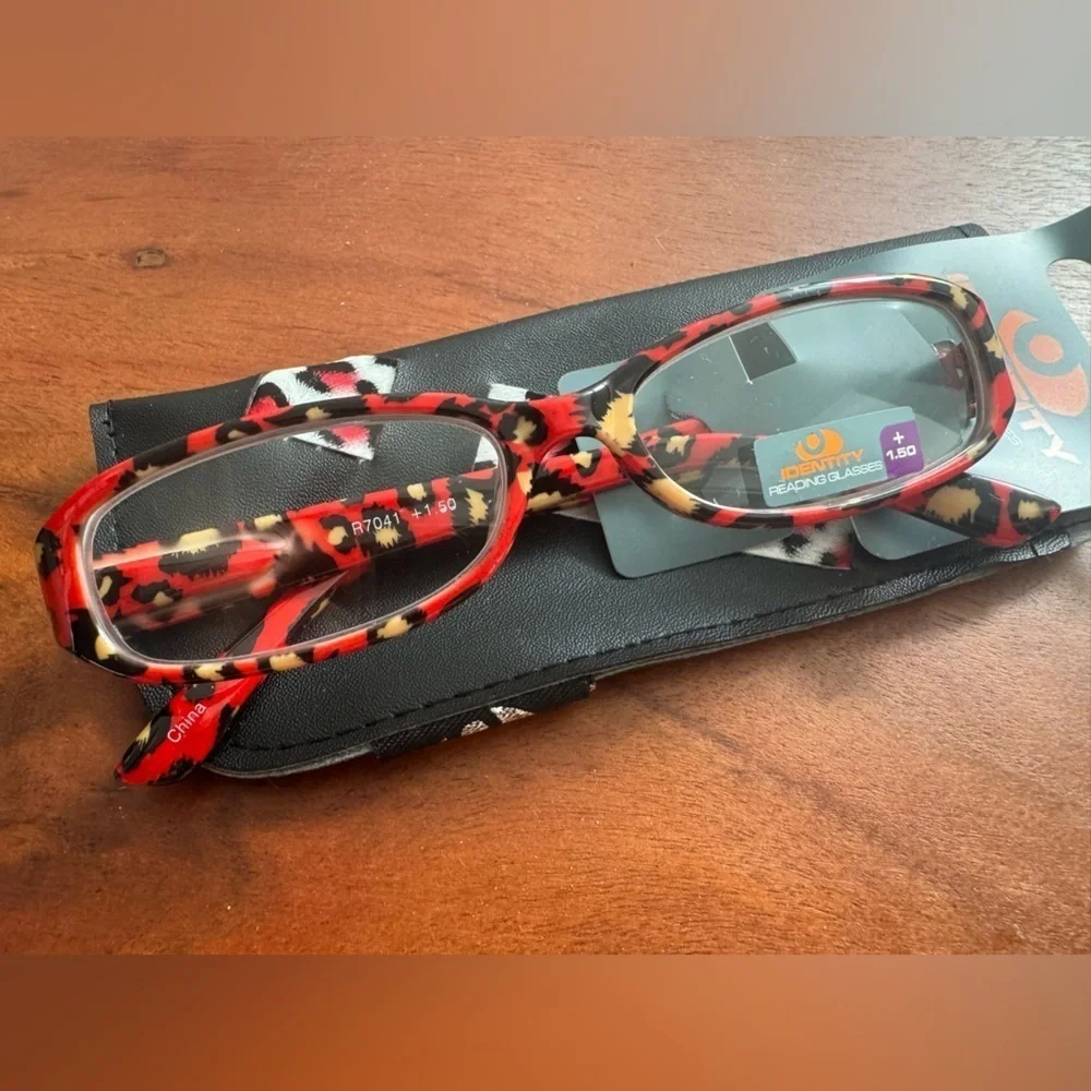 Fun fashion Eye Reading Glasses vision cheaters bundle set lot 4 Strength 1.50